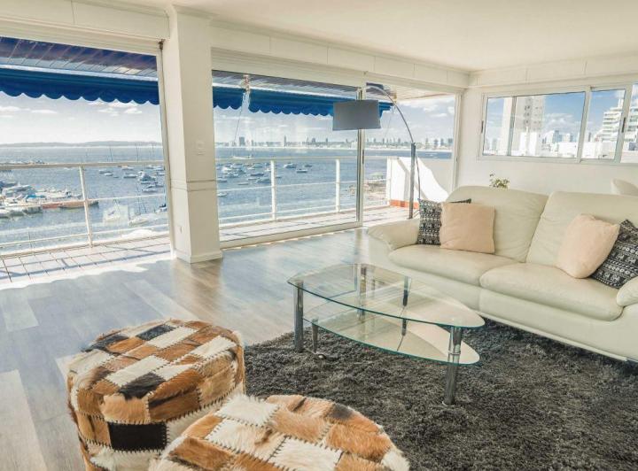Departamento · 227m² · 7 Ambientes · 1 Cochera