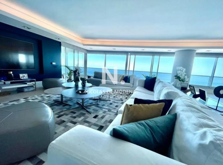 Departamento · 400m² · 5 Ambientes · 1 Cochera