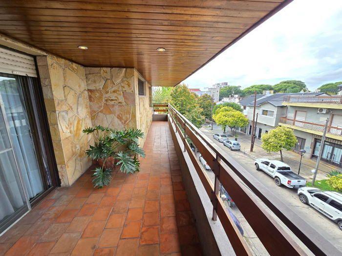 Departamento · 122m² · 5 Ambientes