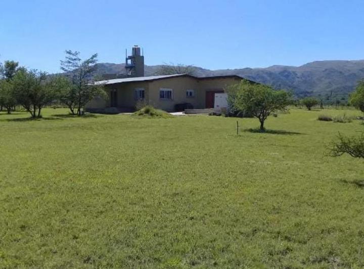 Casa · 210m² · 4 Ambientes · 2 Cocheras