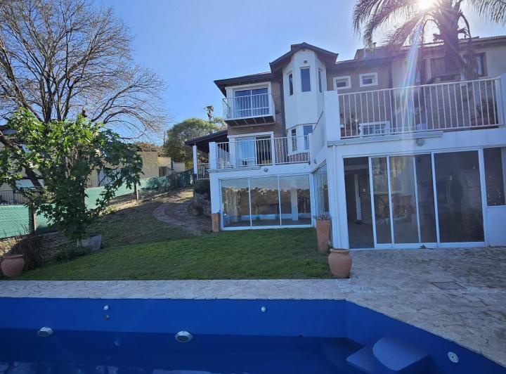 Casa · 225m² · 3 Ambientes
