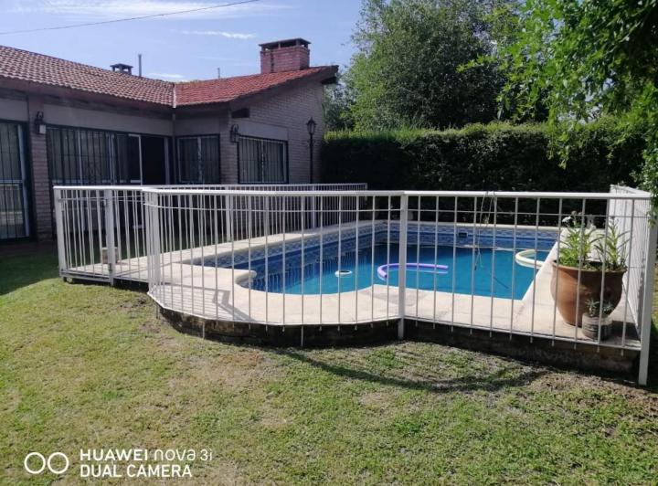 Casa · 180m² · 6 Ambientes