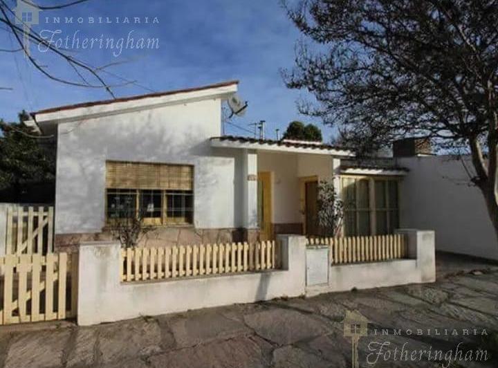 Casa · 190m² · 2 Dormitorios