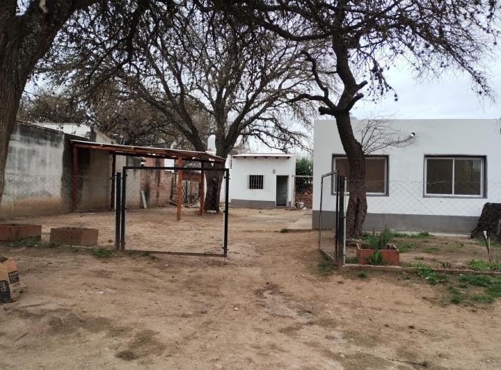 Casa · 102m² · 4 Ambientes · 1 Cochera
