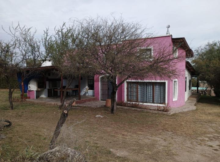 Casa · 160m² · 2 Dormitorios
