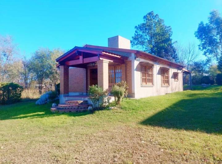 Casa · 122m² · 2 Ambientes · 1 Cochera