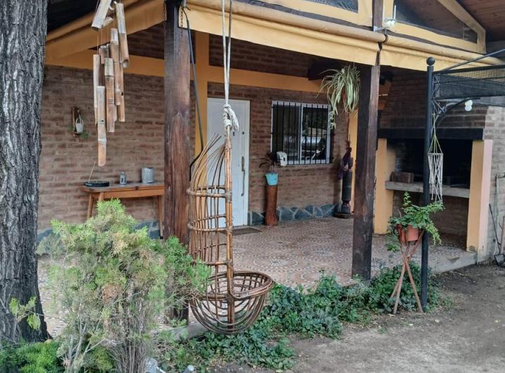 Casa · 110m² · 8 Ambientes · 2 Cocheras