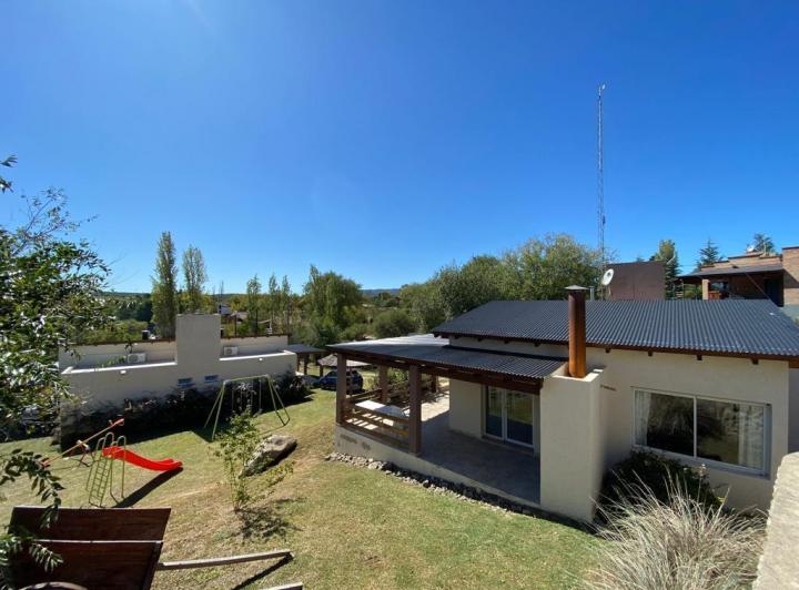 Casa · 299m² · 3 Ambientes · 1 Cochera