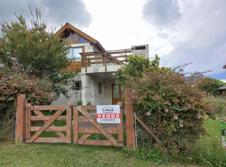 Casa · 82m² · 2 Dormitorios · 1 Cochera