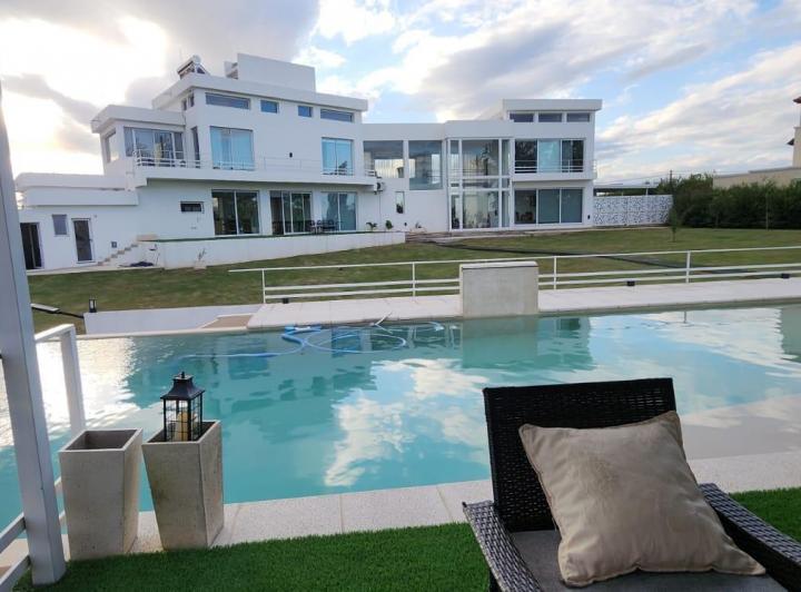 Casa · 764m² · 9 Ambientes