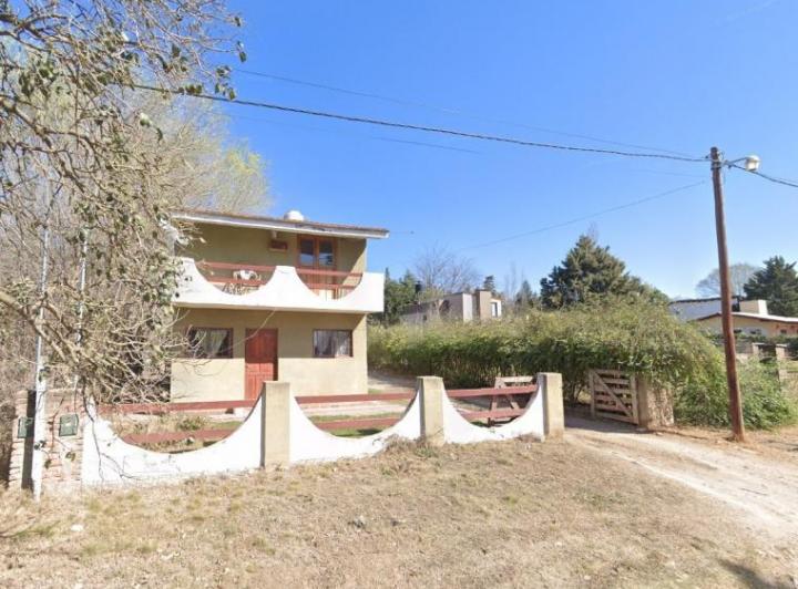Casa · 140m² · 4 Ambientes · 1 Cochera
