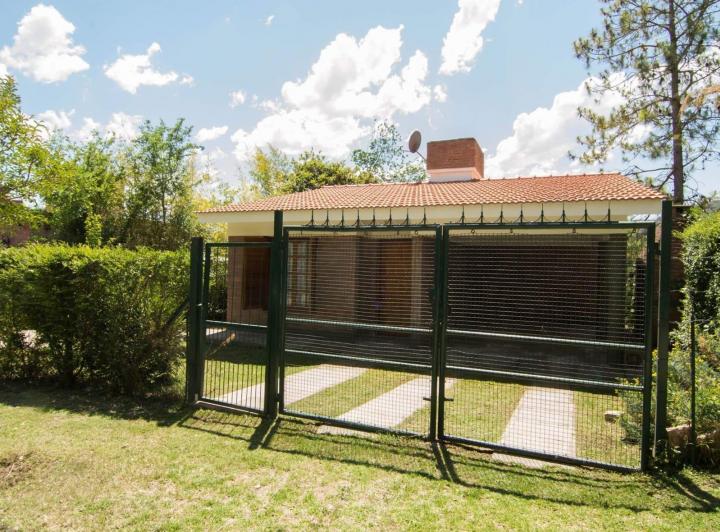 Casa · 100m² · 3 Ambientes · 1 Cochera