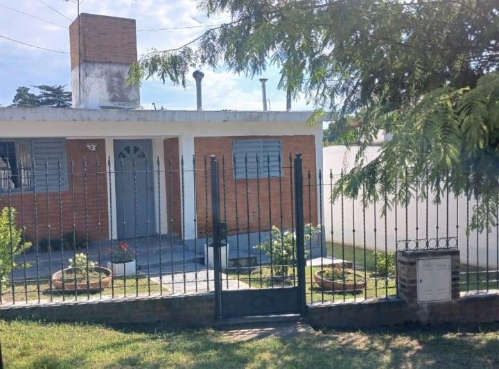 Casa · 160m² · 13 Ambientes · 1 Cochera