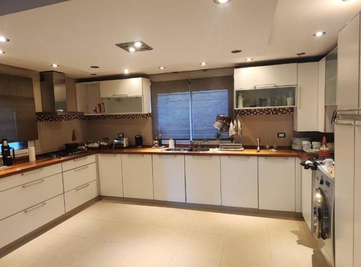 Casa · 330m² · 7 Ambientes