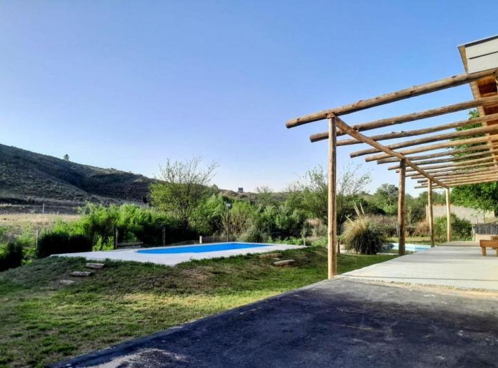 Casa · 100m² · 4 Ambientes · 2 Cocheras