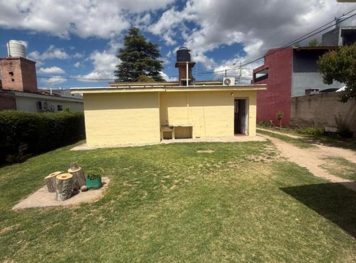 Casa · 168m² · 4 Ambientes · 1 Cochera