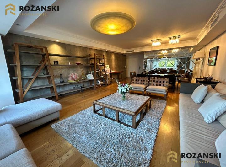 Departamento · 220m² · 4 Ambientes · 2 Cocheras