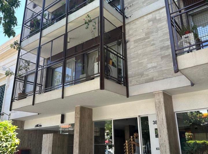 Departamento · 100m² · 5 Ambientes · 1 Cochera