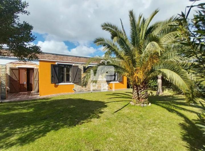 Casa · 726m² · 4 Ambientes · 1 Cochera