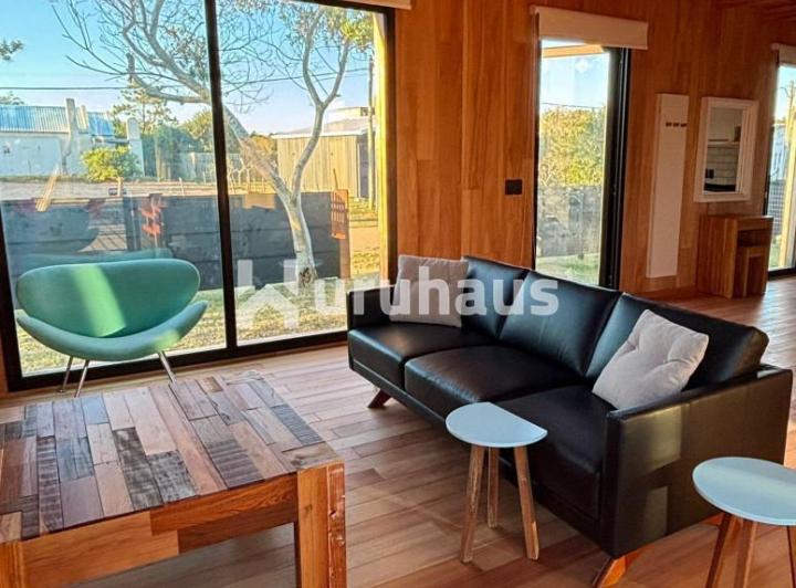 Casa · 130m² · 4 Ambientes · 1 Cochera