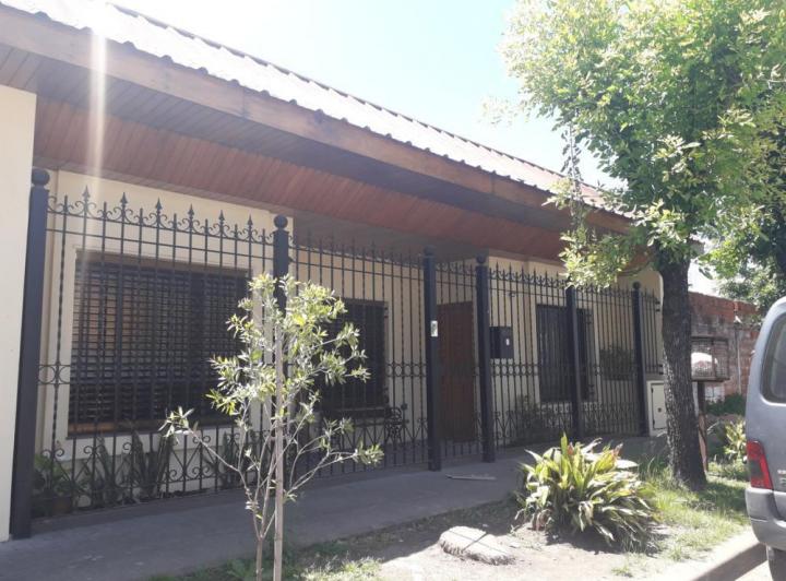 Casa · 50m² · 3 Ambientes · 1 Cochera