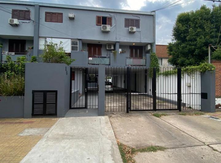 Casa · 70m² · 3 Ambientes · 1 Cochera