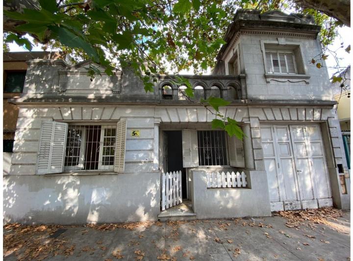 Casa · 80m² · 3 Ambientes · 1 Cochera