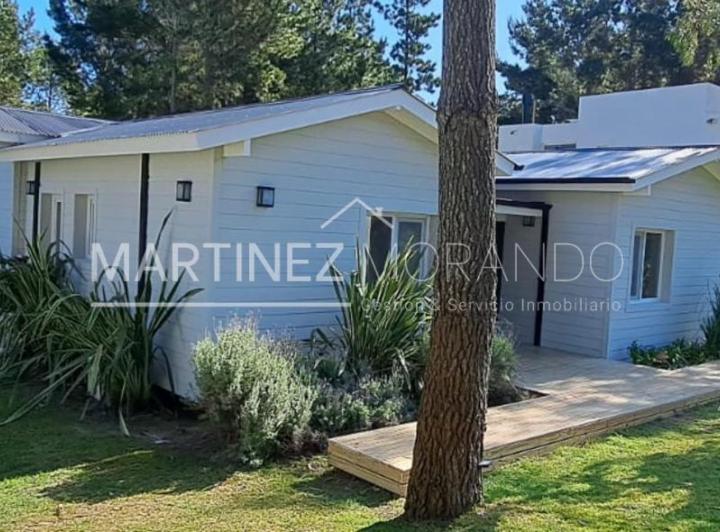 Casa · 140m² · 4 Ambientes · 2 Cocheras