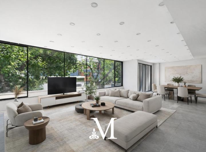 Casa · 430m² · 4 Ambientes · 3 Cocheras