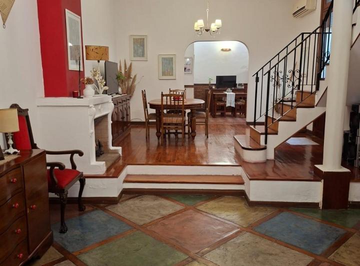 Casa · 120m² · 4 Ambientes · 1 Cochera