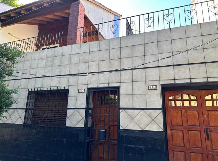 Casa · 200m² · 5 Ambientes