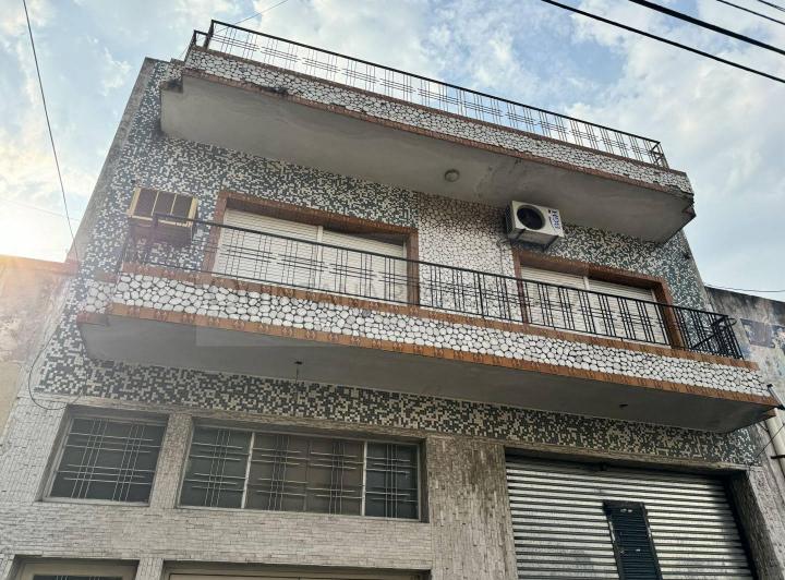 Casa · 399m² · 3 Ambientes · 1 Cochera