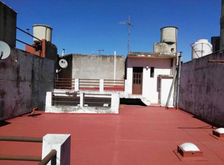Casa · 200m² · 4 Dormitorios · 1 Cochera