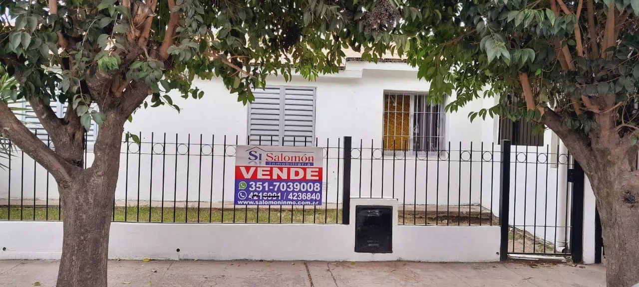 PRECIOSA CASA DE 3D CON COCHERA EN BARRIO 16 DE NOVIEMBRE!