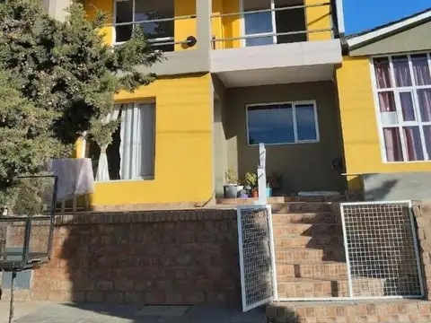 Casa en Venta en Caleta Olivia, Deseado