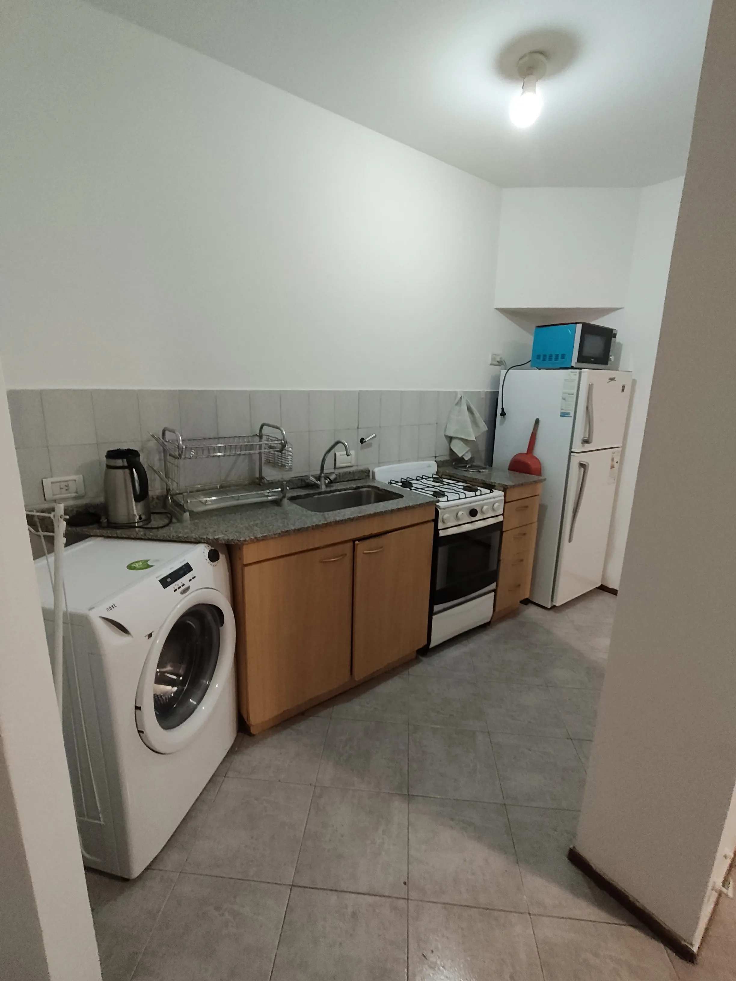 Alquilo anual departamento amoblado en Nueva Córdoba