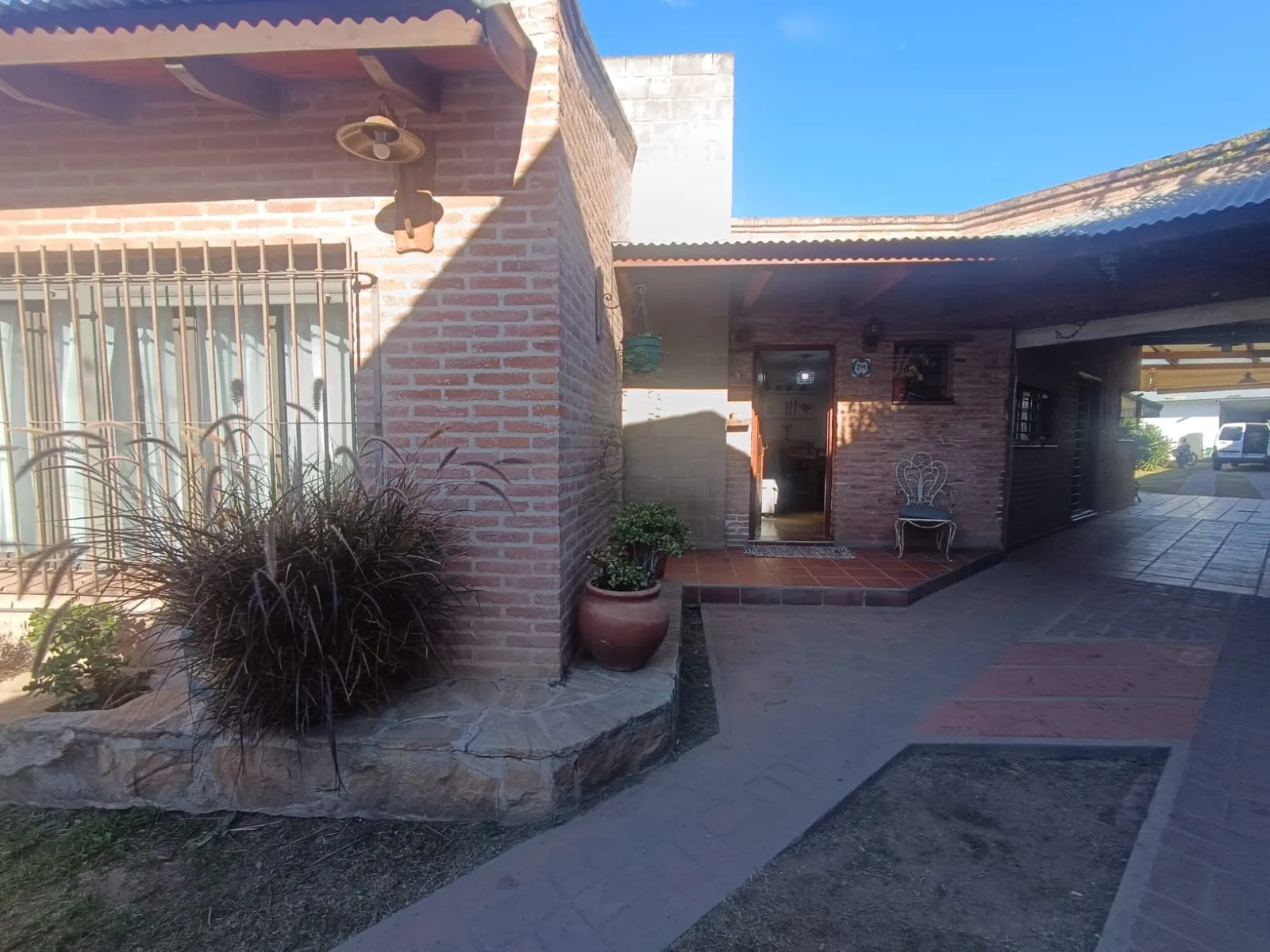 CASA-VENTA-ALTA GRACIA-CORDOBA