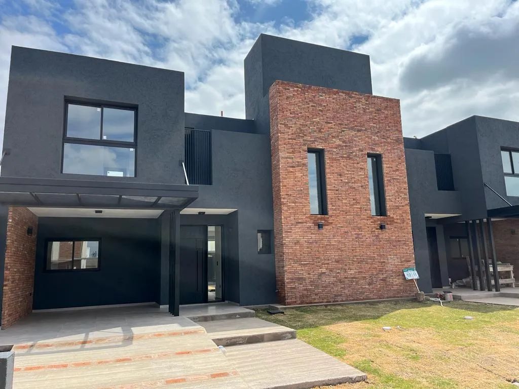 Impresionante Duplex con Pileta a estrenar !!
