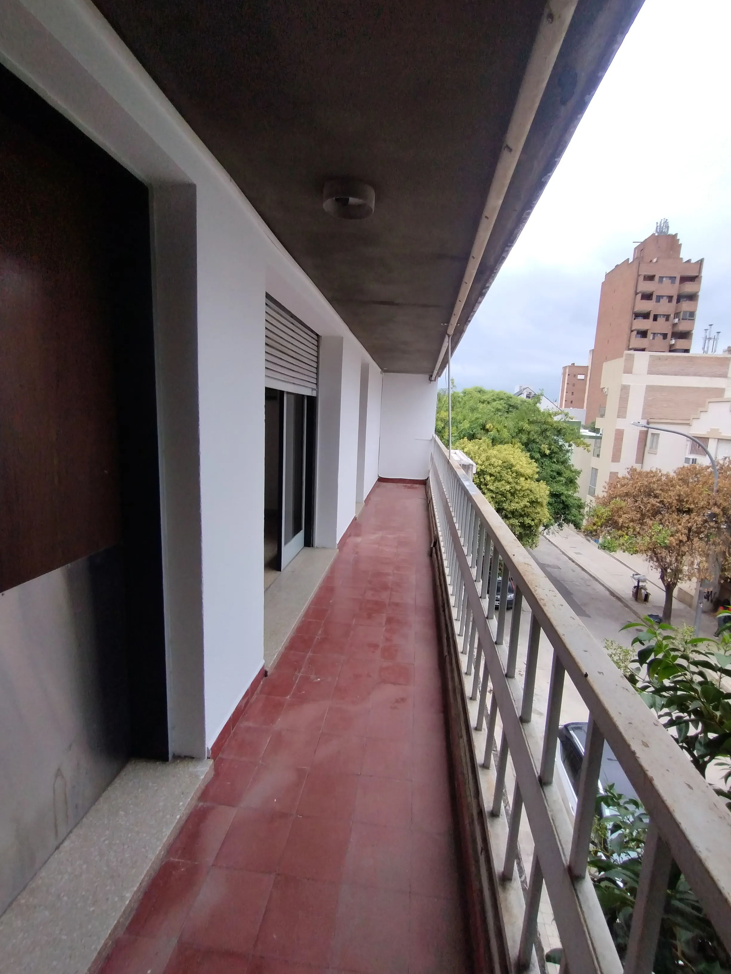Piso en venta, de tres dormitorios en Nueva Córdoba