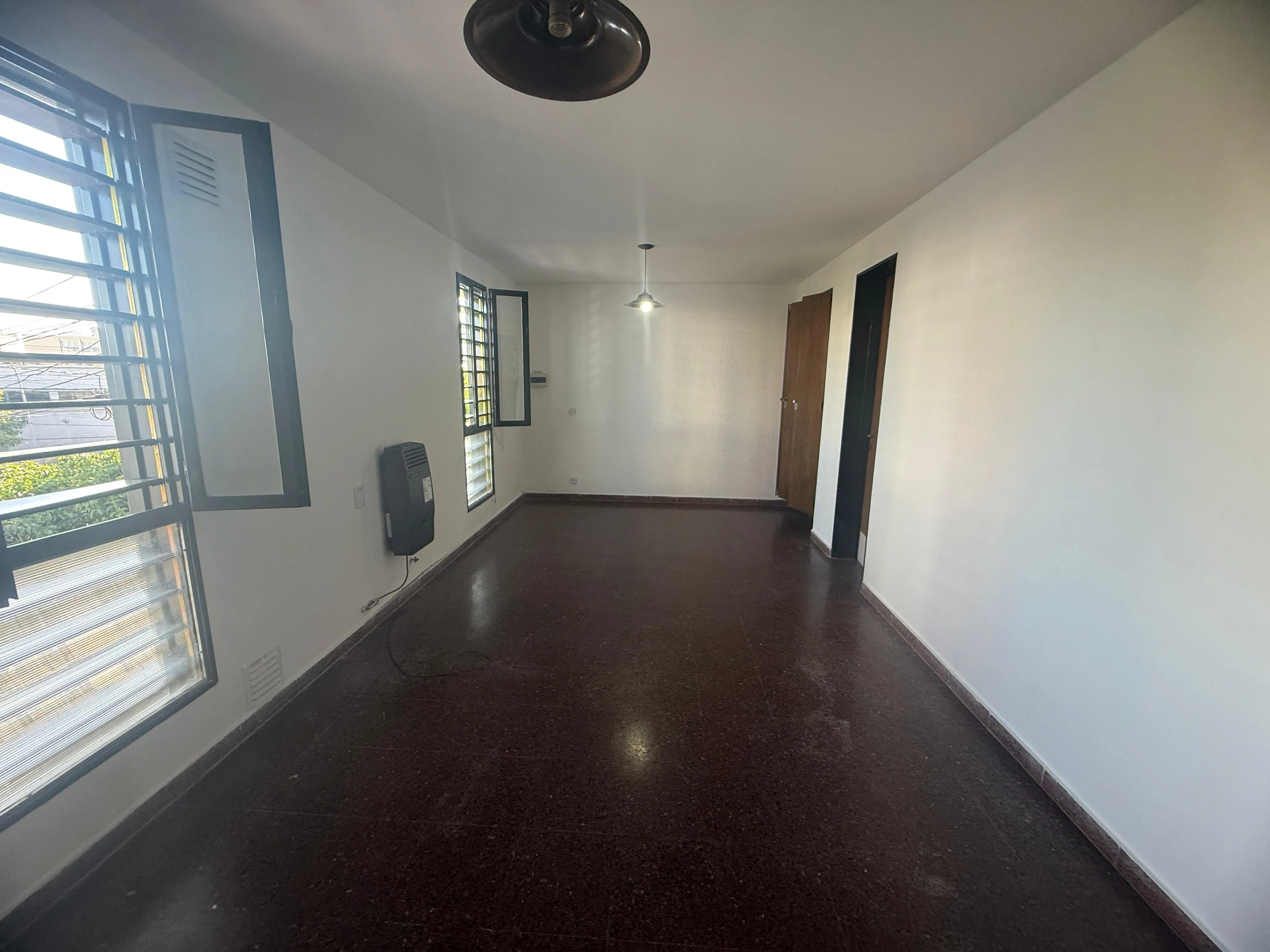 VENTA HERMOSO MONOAMBIENTE BARRIO PUEYRREDON
