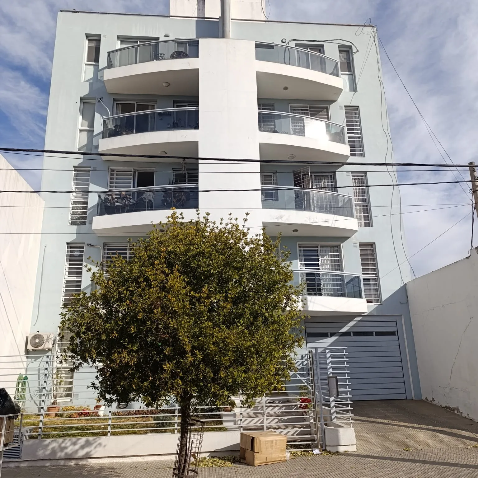 UNICO  1 dorm. Piso completo c/COCHERA ALTA CORDOBA