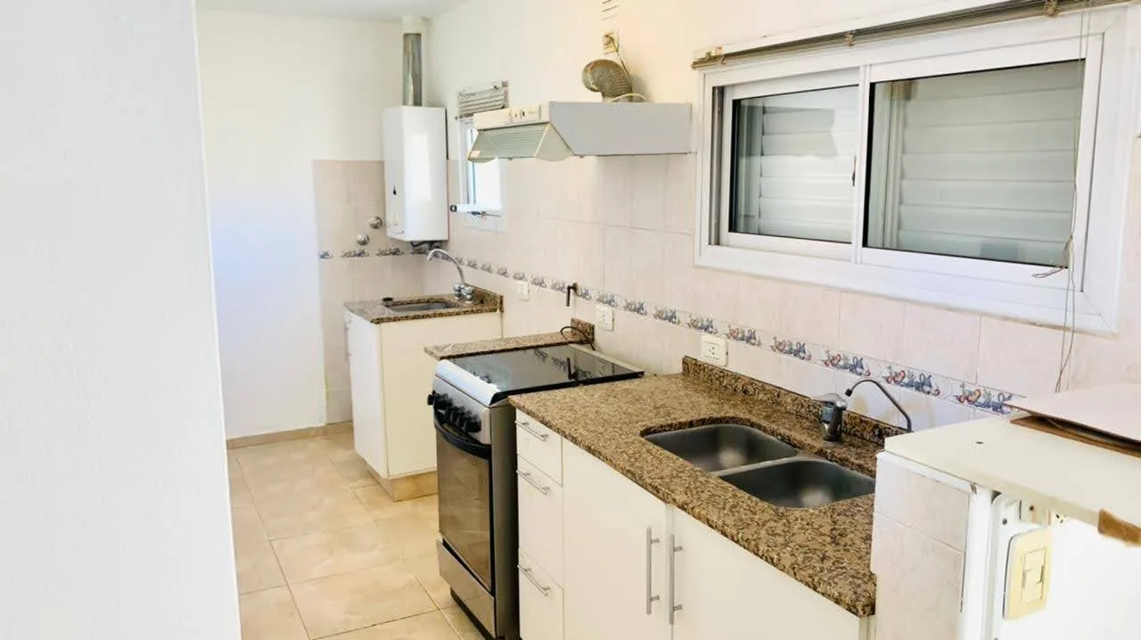 MERGER VENDE DUPLEX EN BARRIO ALTOS DEL MOLINO