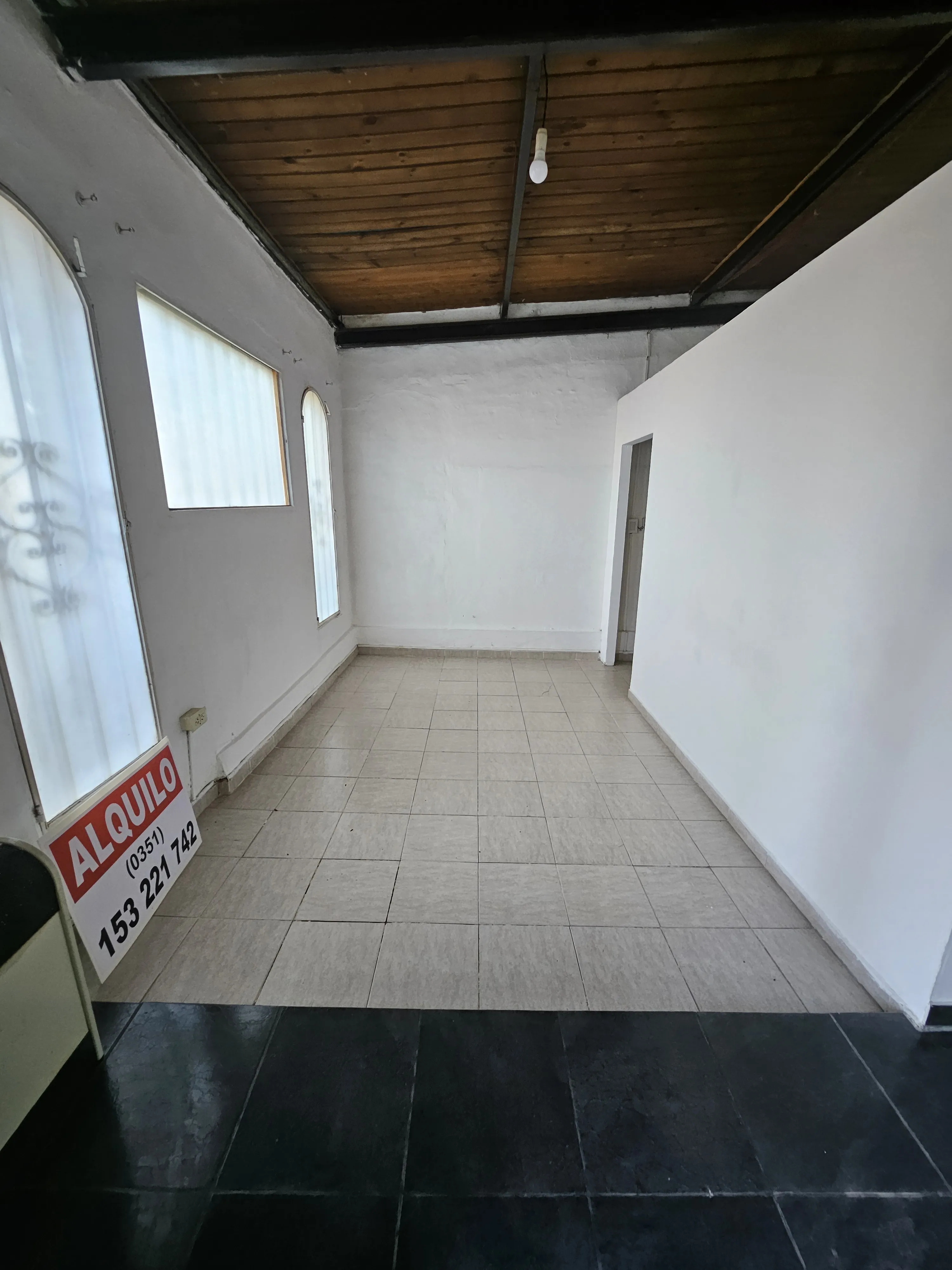 Excelente depto 1 dormitorio zona residencial Barrio Marquez cn cochera y patio