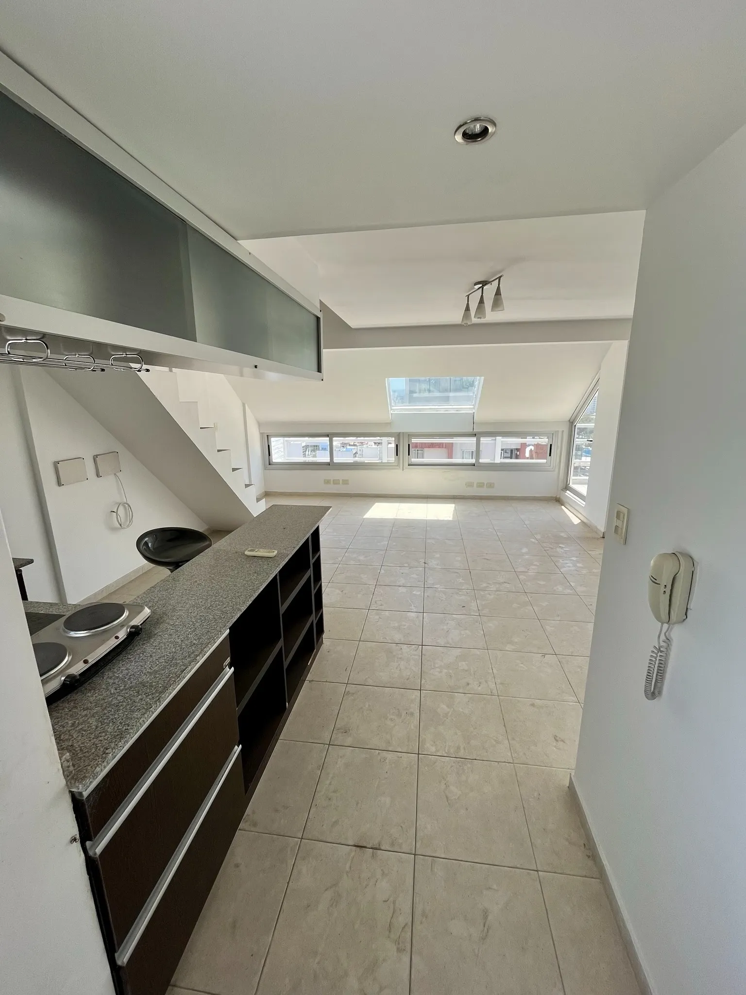 Hermoso y moderno Monoambiente Panorámico en Alberdi!!!