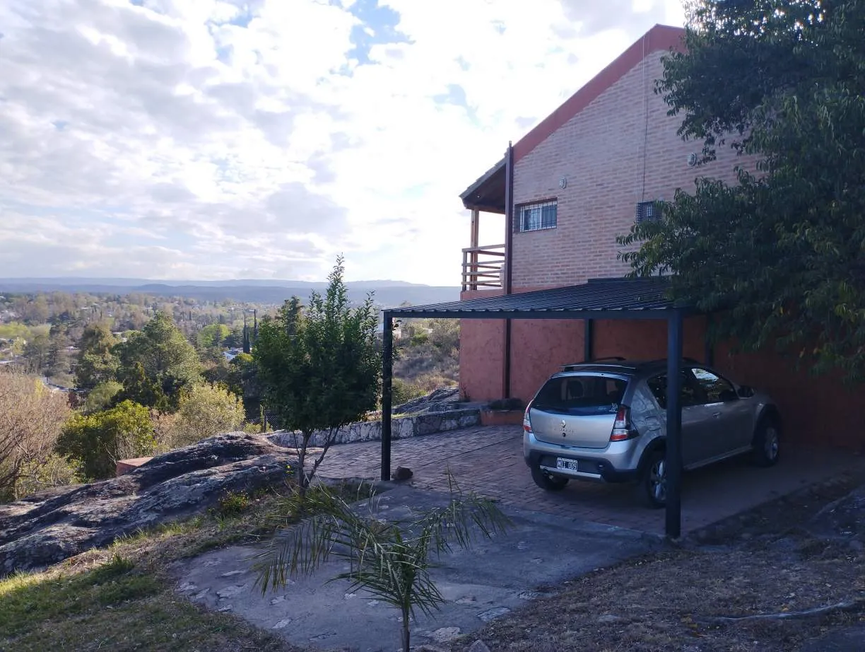 TANTI NUEVO -BELLA , IMPECABLE Y CON EXCELENTES VISTAS !!! APTO BANCOR