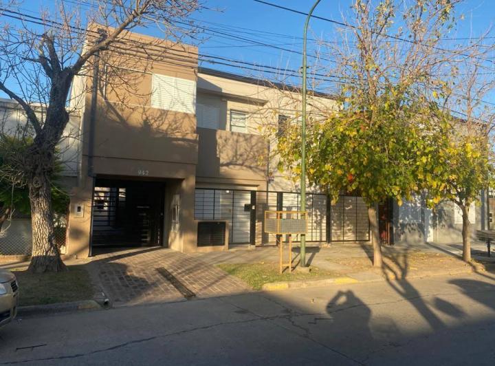 Departamento · 40m² · 2 Ambientes · 1 Cochera
