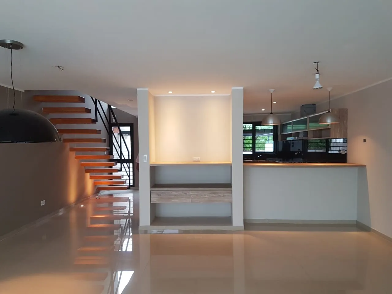 DUPLEX EN VENTA - 3 DORMITORIOS - URCA