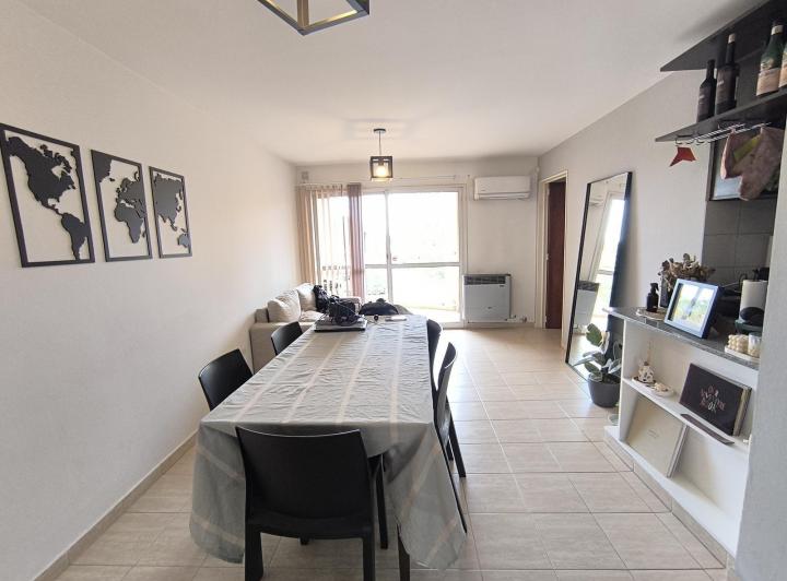 Departamento · 80m² · 7 Ambientes · 1 Cochera
