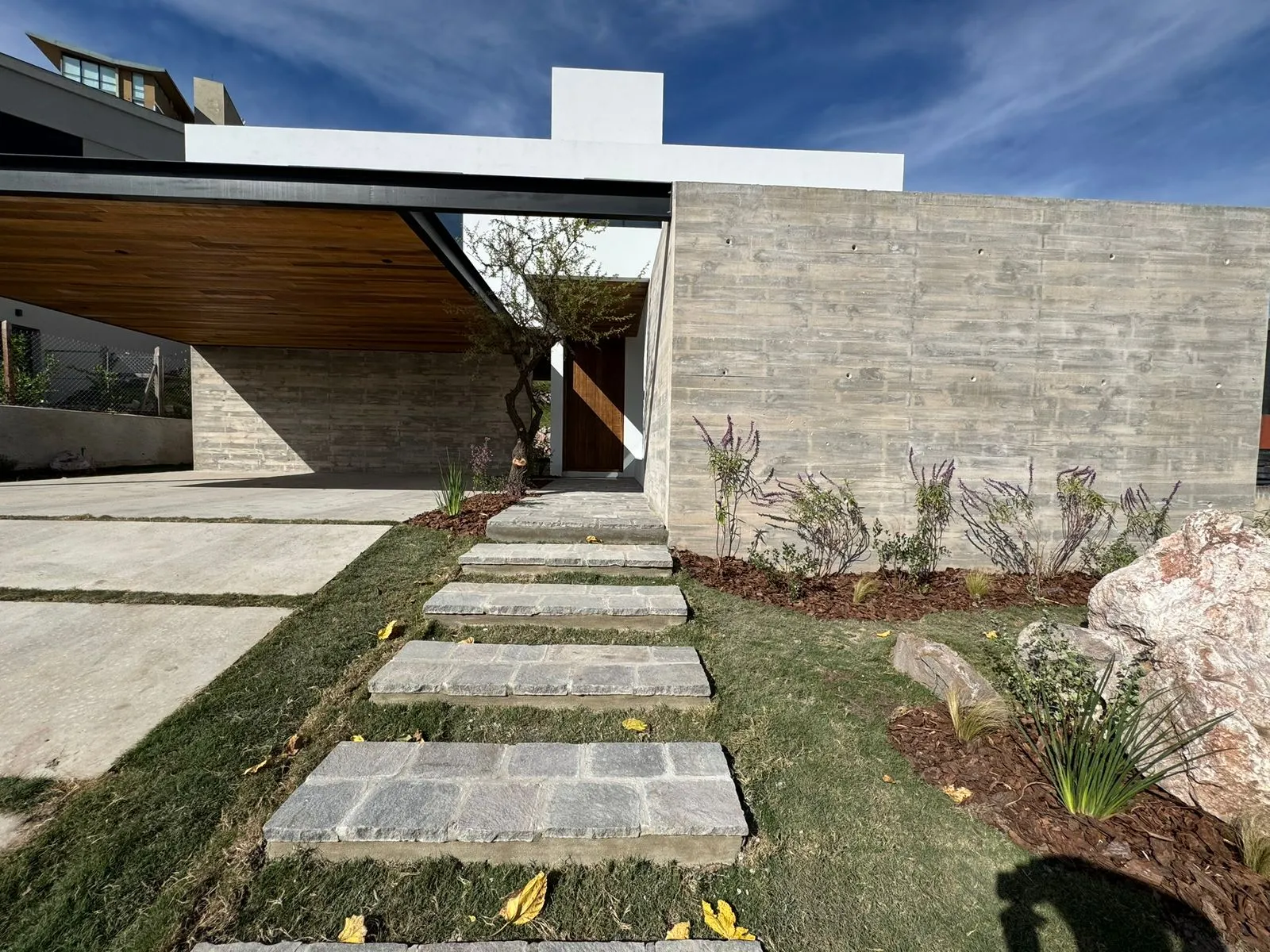 CASA EN VENTA, BARRIO LA CUESTA, A ESTRENAR