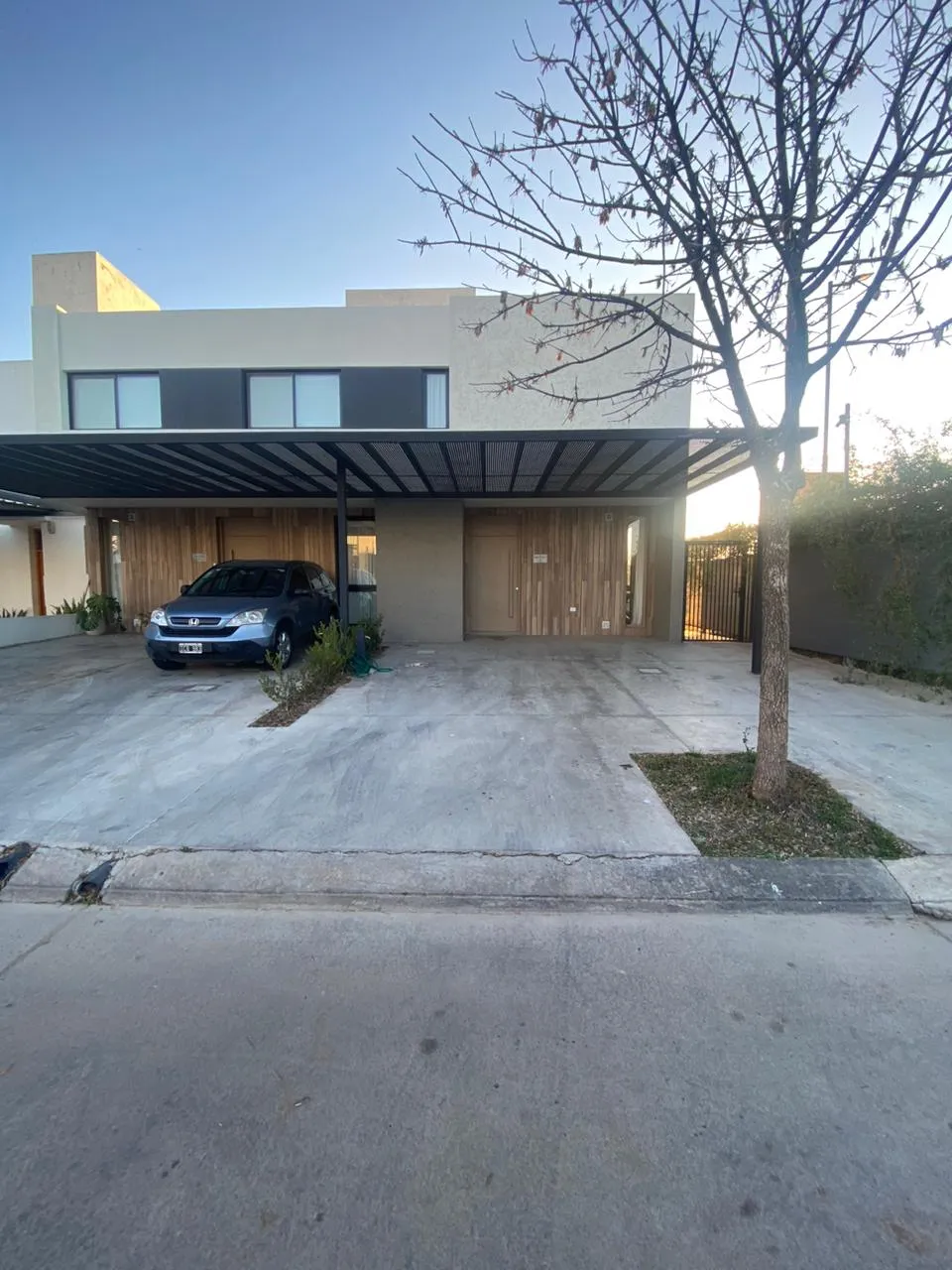 DUPLEX EN VENTA, CHACRAS DEL NORTE, A ESTRENAR 3 DORM